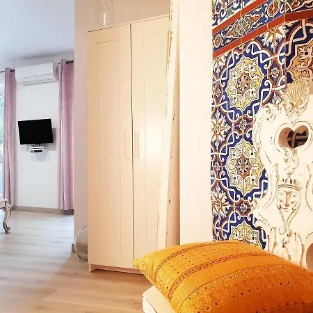 Privatunterkunft Palace House Hercules