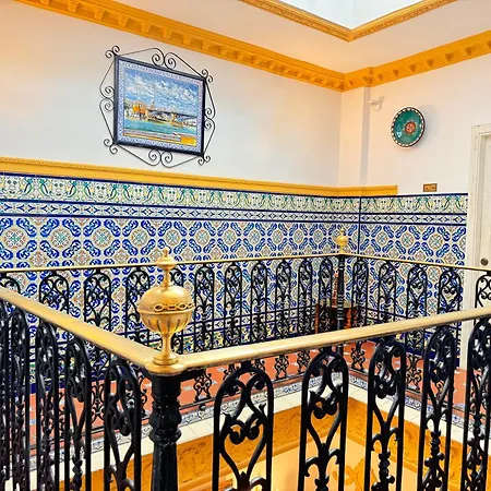 Palace House Hercules Homestay