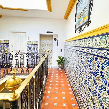 Palace House Hercules *