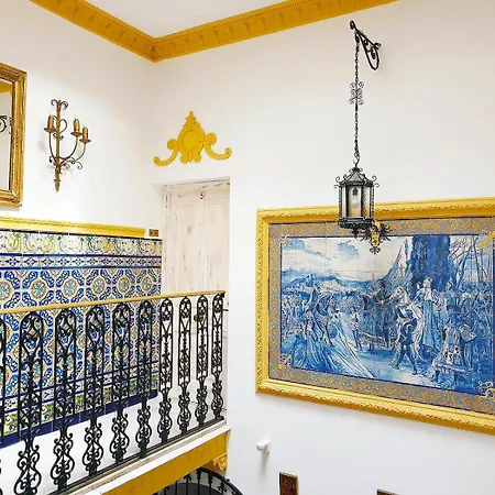Homestay Palace House Hercules Seville