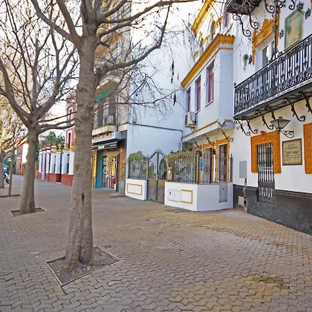 Homestay Palace House Hercules Seville