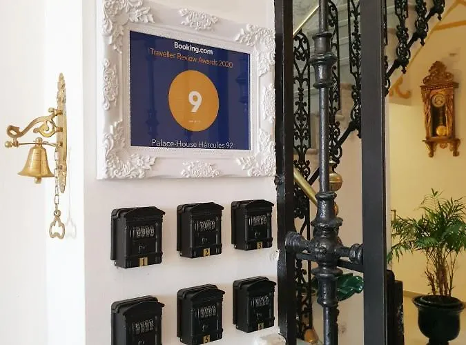 Проживание в семье Palace House Hercules Севилья