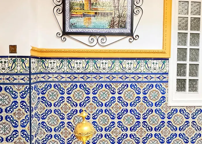 Palace House Hercules Проживание в семье Севилья